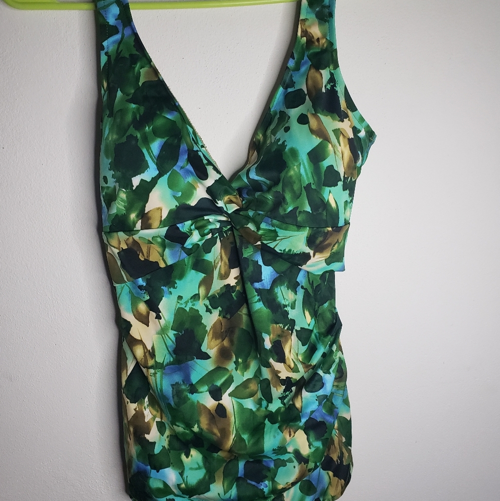One piece bathing suit
